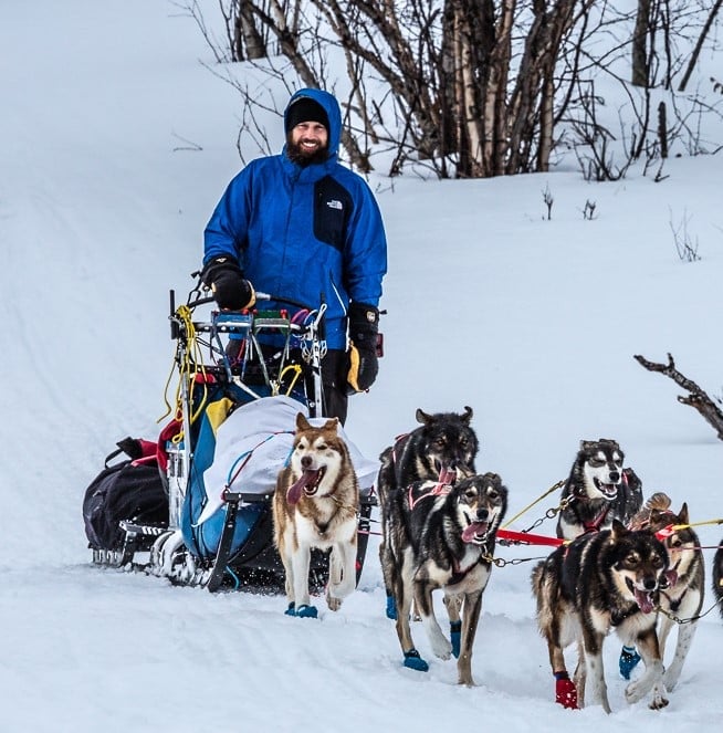 Matthias Schärer mit Schlittenhunden in Lappland